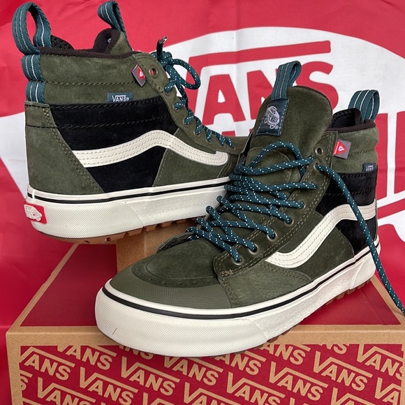 Vans Sk&-Hi Mte-2
Utility Pop Grape Leat
VNOA5HZZ50K
WMNS boots - sneakers - Picture 9 of 16